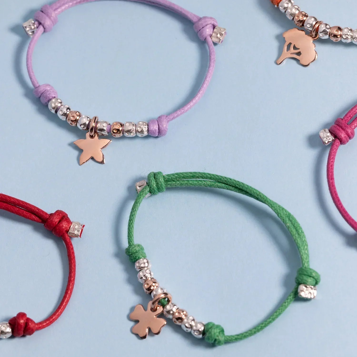 YUNNESS Braccialetto elastico con perline e ciondolo a forma di croce, per donne e ragazze, gioielli per feste, braccialetti elastici
