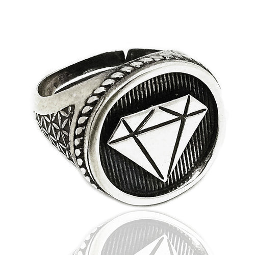 anello regolabile caveliere con stemma sigillo a forma di diamante stile tatuaggio old school tipo pietro ferrante el rana nove25 in argento 