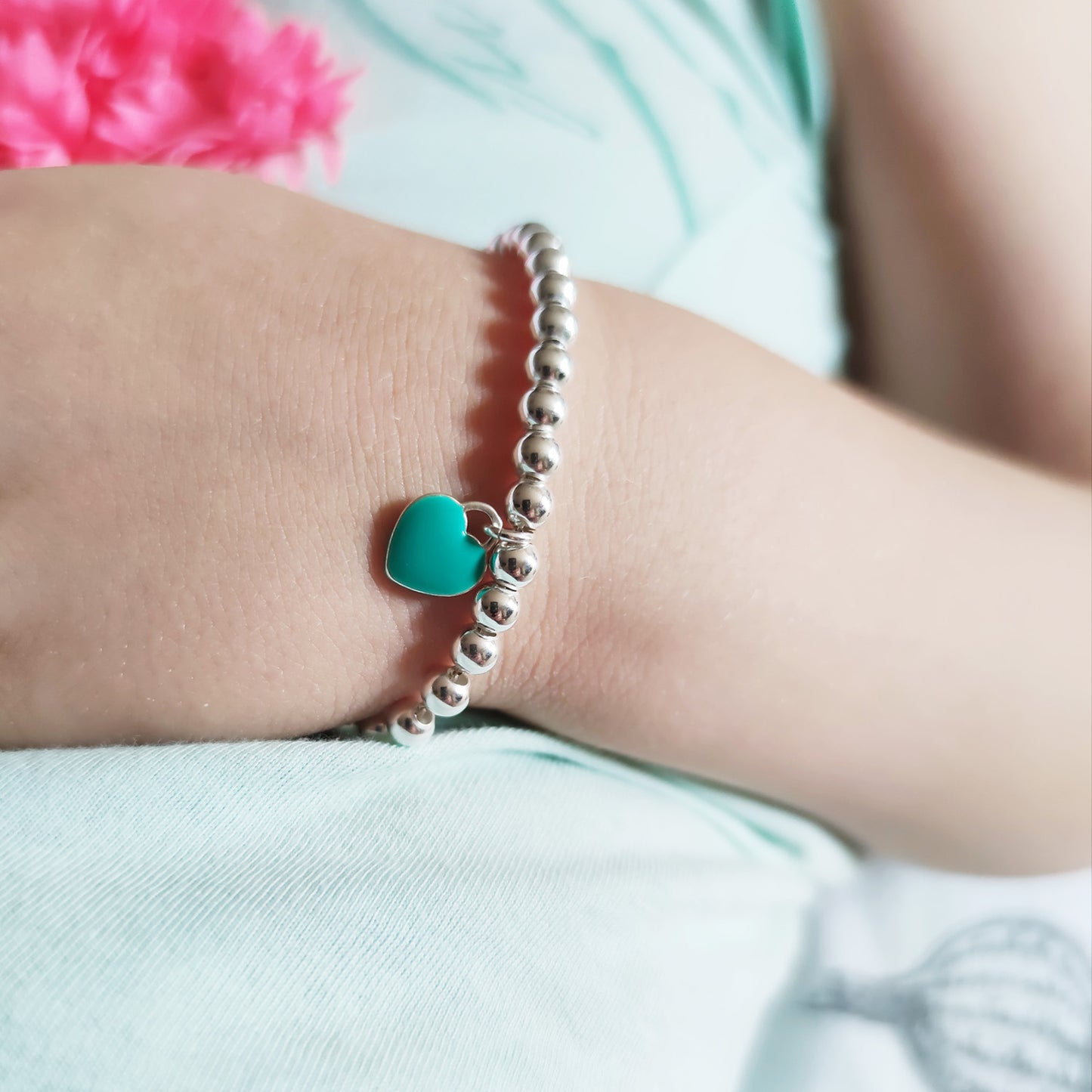 bracciale palline con ciondolo cuore turchese