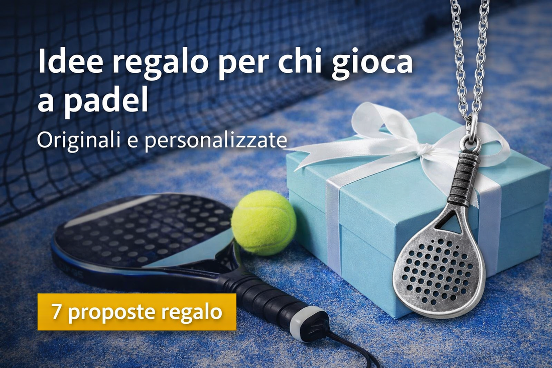 Idee regalo per chi gioca a padel con collana padel personalizzata in Argento 925, racchetta e confezione regalo su campo da padel.