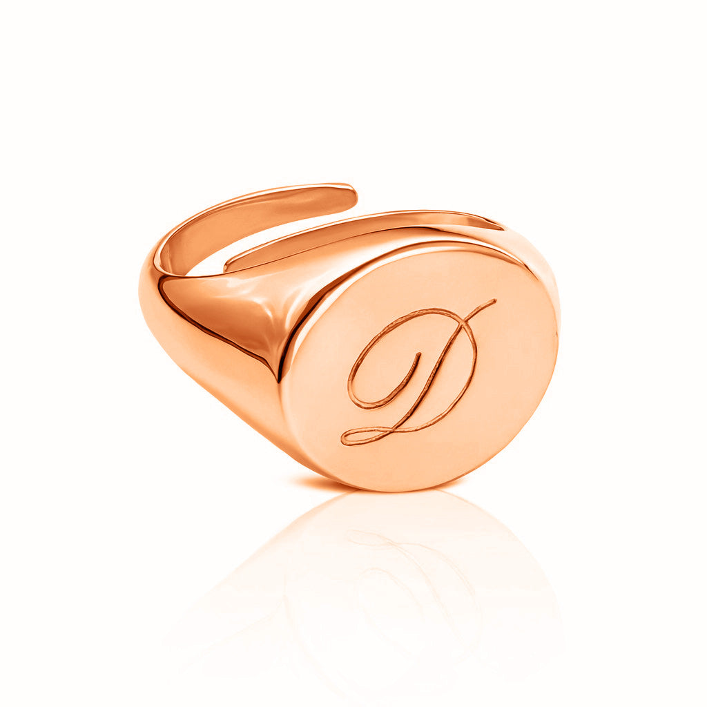 anello regolabile da donna in argento placcato oro rosa con incisione personalizzata lettera iniziale nome