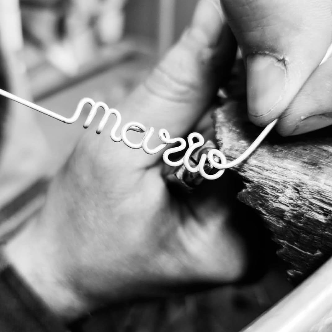 artigiano ViMon gioielli piega a mano filo in argento 925 compone bracciale con scritta nome personalizzato