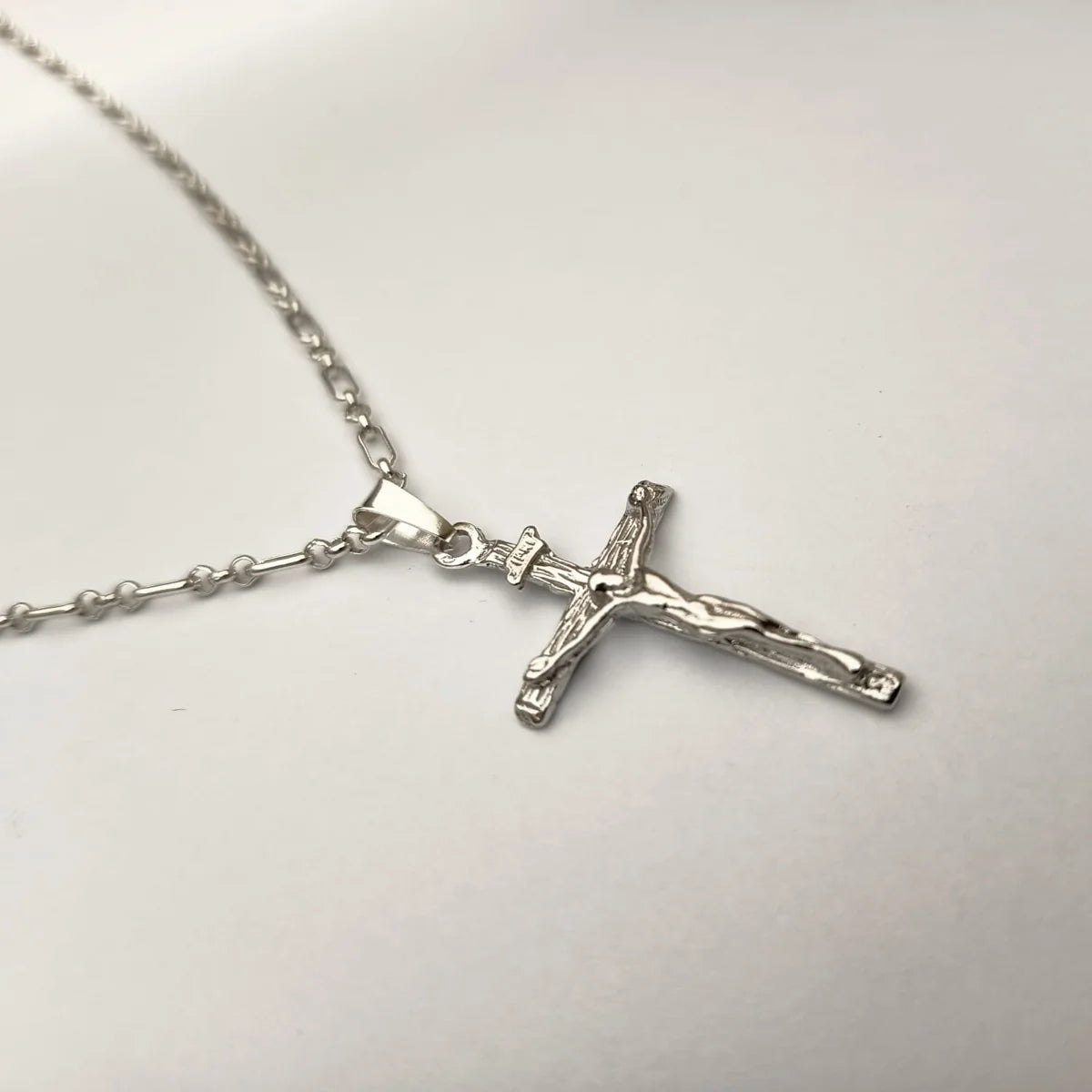 Collana con crocefisso da uomo in argento 925 lucido e catena italiana