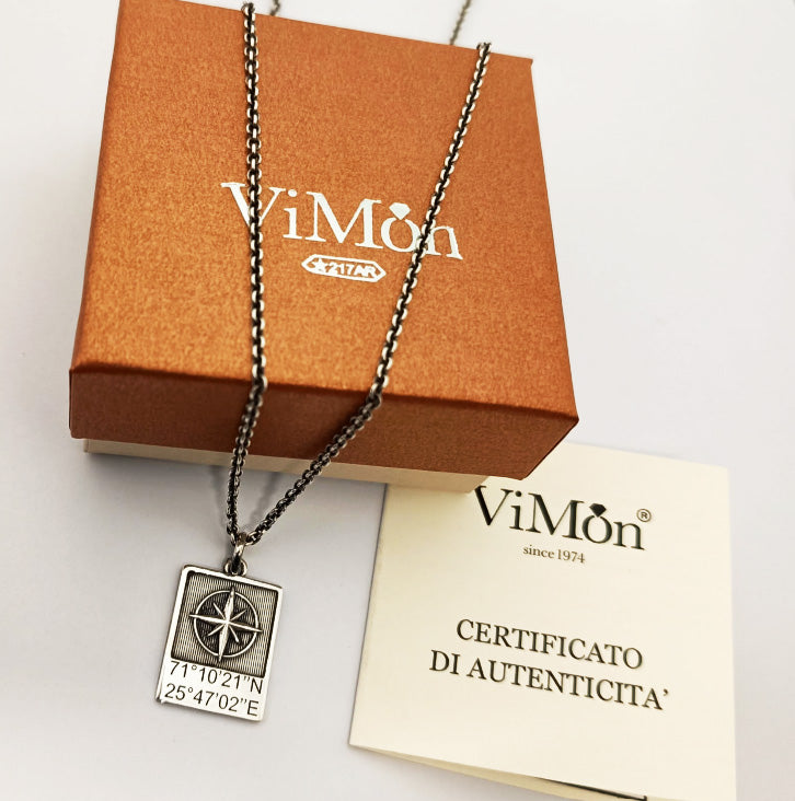 Collana Uomo Coordinate Geografiche in Argento 925 – Piastrina Microfusa