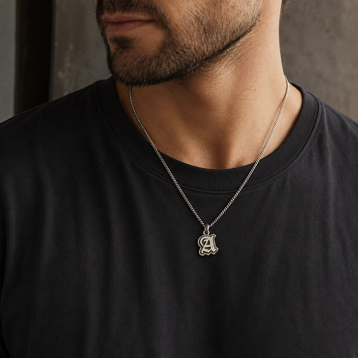 Collana Uomo con Iniziale Gotica