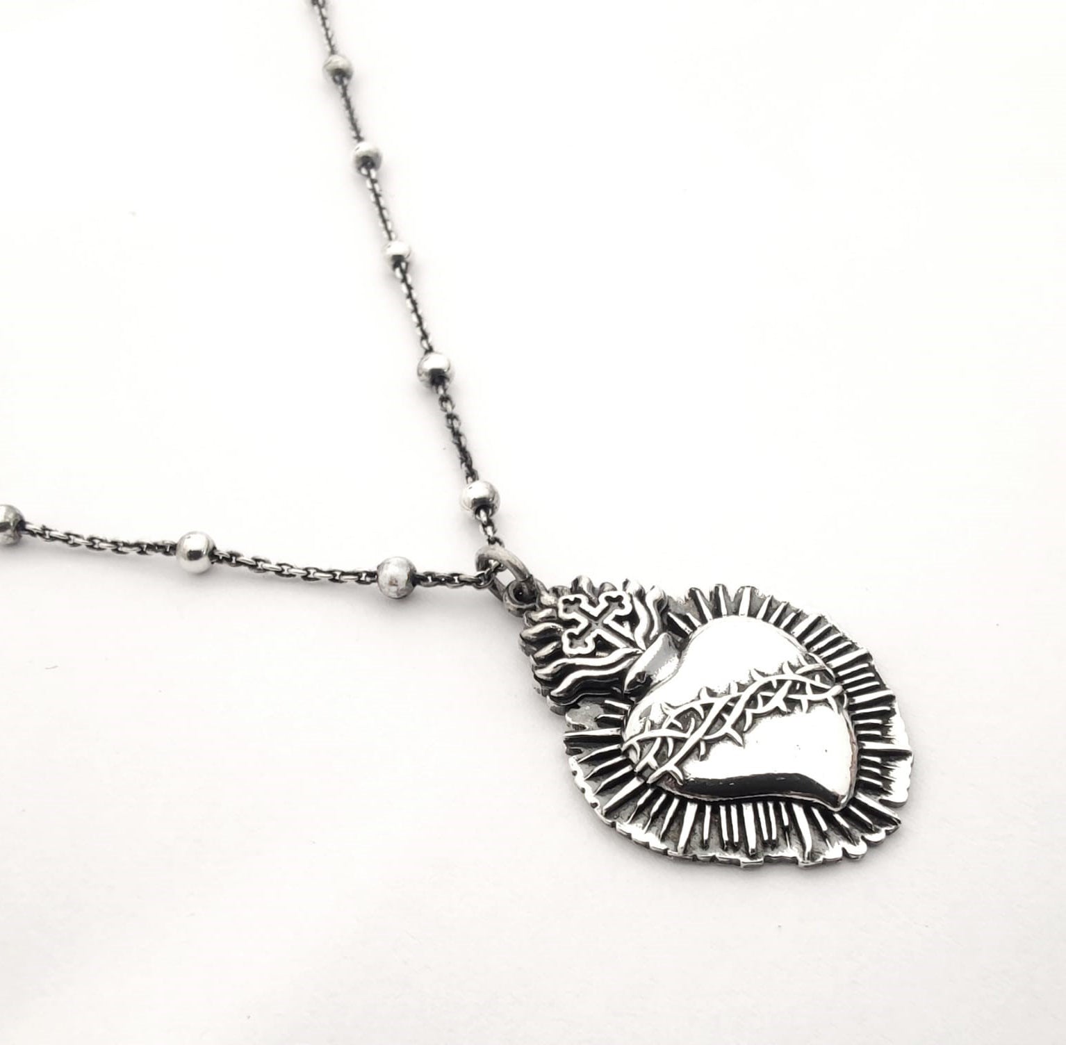 COLLANA A PALLINI CON AMULETO CHIAVE - Mony Gioielli COLLANA A PALLINI CON AMULETO CHIAVE - Mony Gioielli