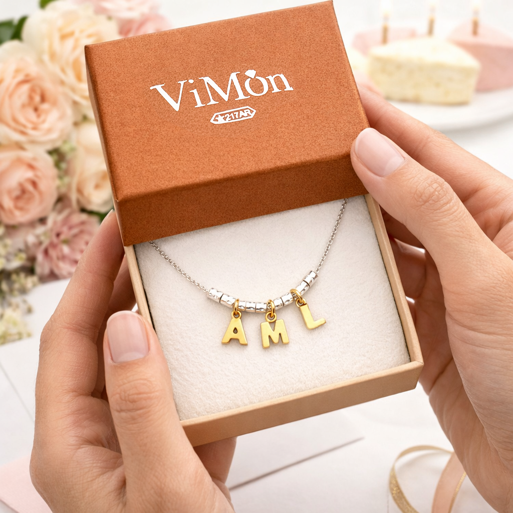 collana con iniziali argento regalo personalizzato per lei