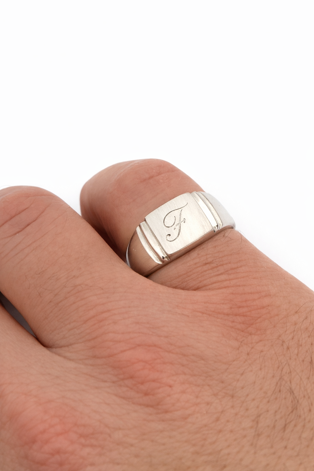 Anello Sigillo Uomo Argento 925 Inciso Iniziale – Pinky Ring Personalizzato Made in Italy