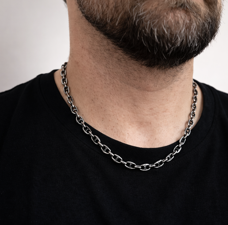 Collana maglia marina uomo indossata argento 925 brunito stile nautico elegante