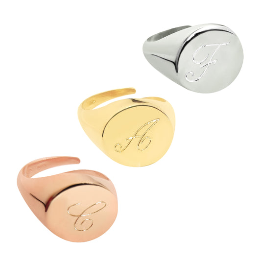 anelli chevalier da donna in argento placcato oro giallo rosè con lettera incisa iniziale nome