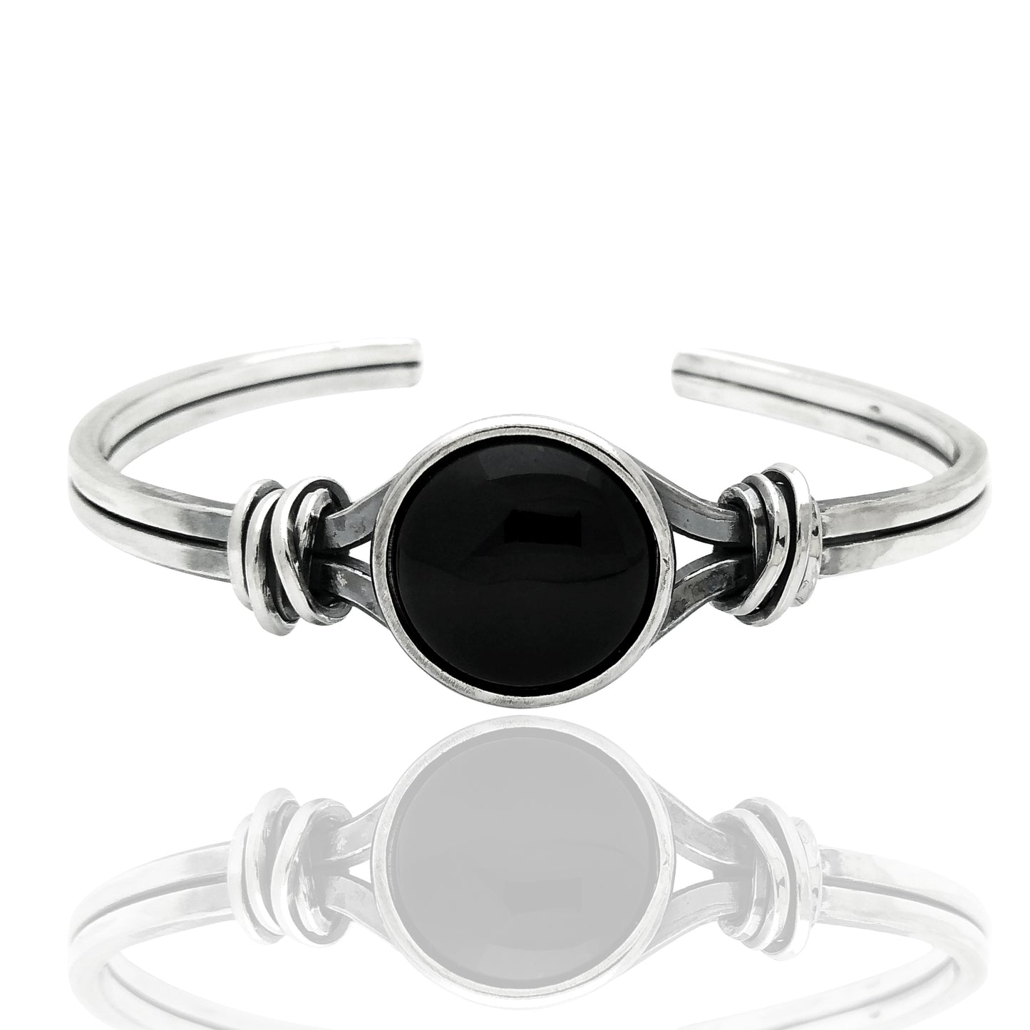 Bracciale artigianale in argento 925 con pietra nera centrale rotonda per uomo