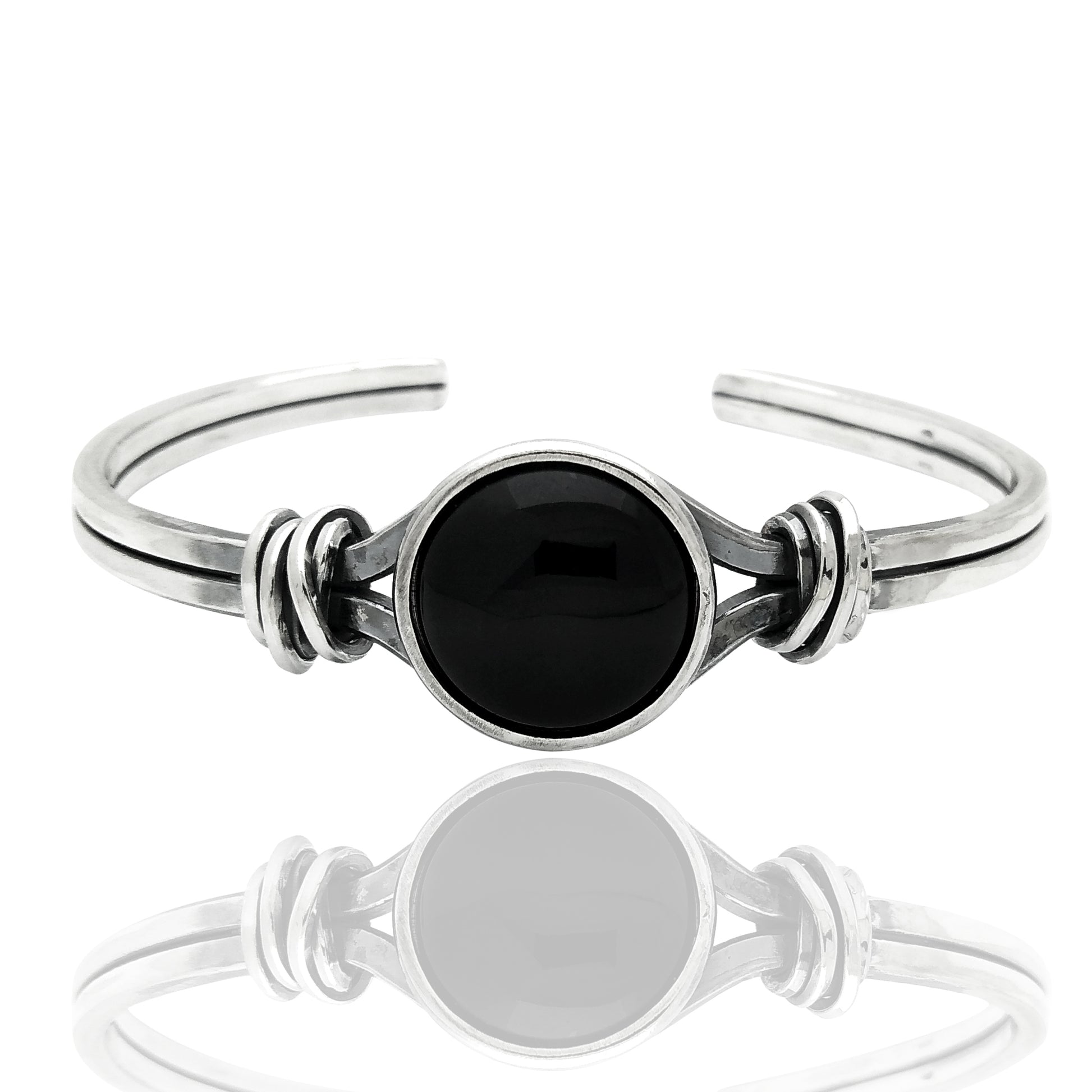 Bracciale artigianale in argento 925 con pietra nera centrale rotonda per uomo
