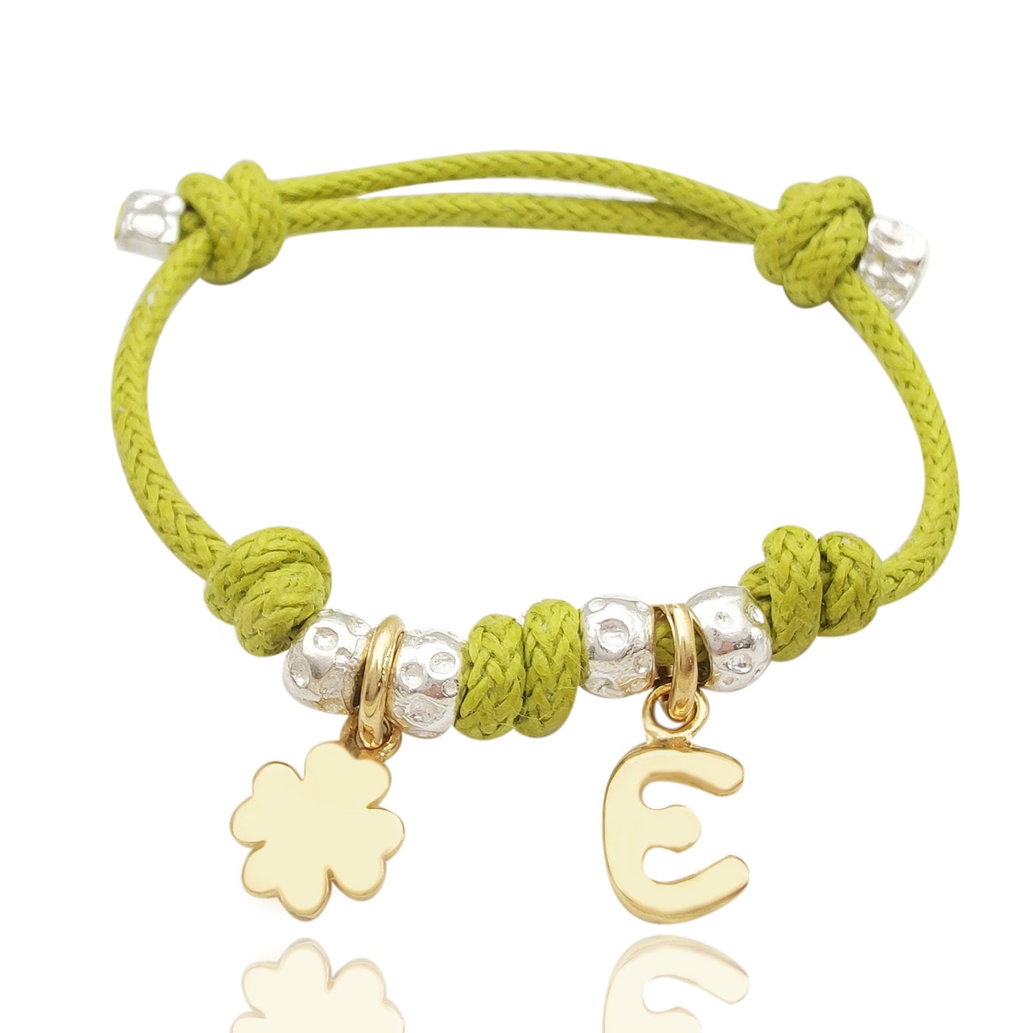 Bracciale per bambini in cordino colorato con ciondoli quadrifoglio portafortuna e iniziale in argento 925 placcato oro – ViMon Gioielli
