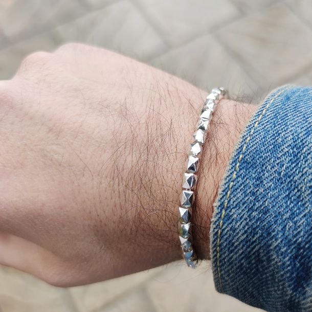 Bracciale borchie