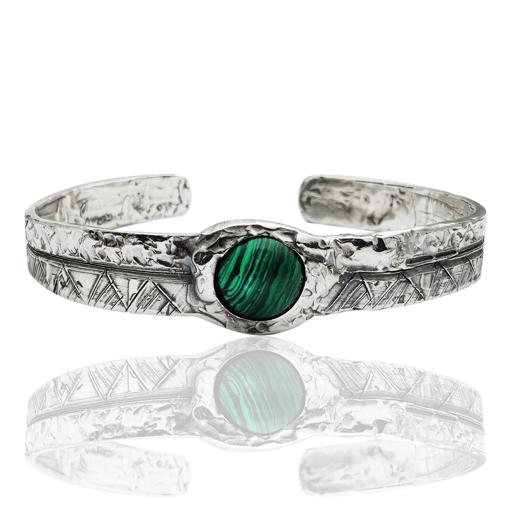 Bracciale rigido uomo in argento 925 nero con pietra malachite | Stile etnico tribale artigianale ViMon