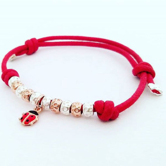 braccialetto cordino cerato rosso granelli argento ciondolo charm coccinella smaltata porta fortuna regalo ideale per battesimo primo compleanno neonato