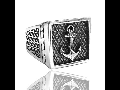 video anello modello chevalier regolabile in argento 925 nero antico con stemma sigillo ancora marinara stile tatuaggio rock punk 