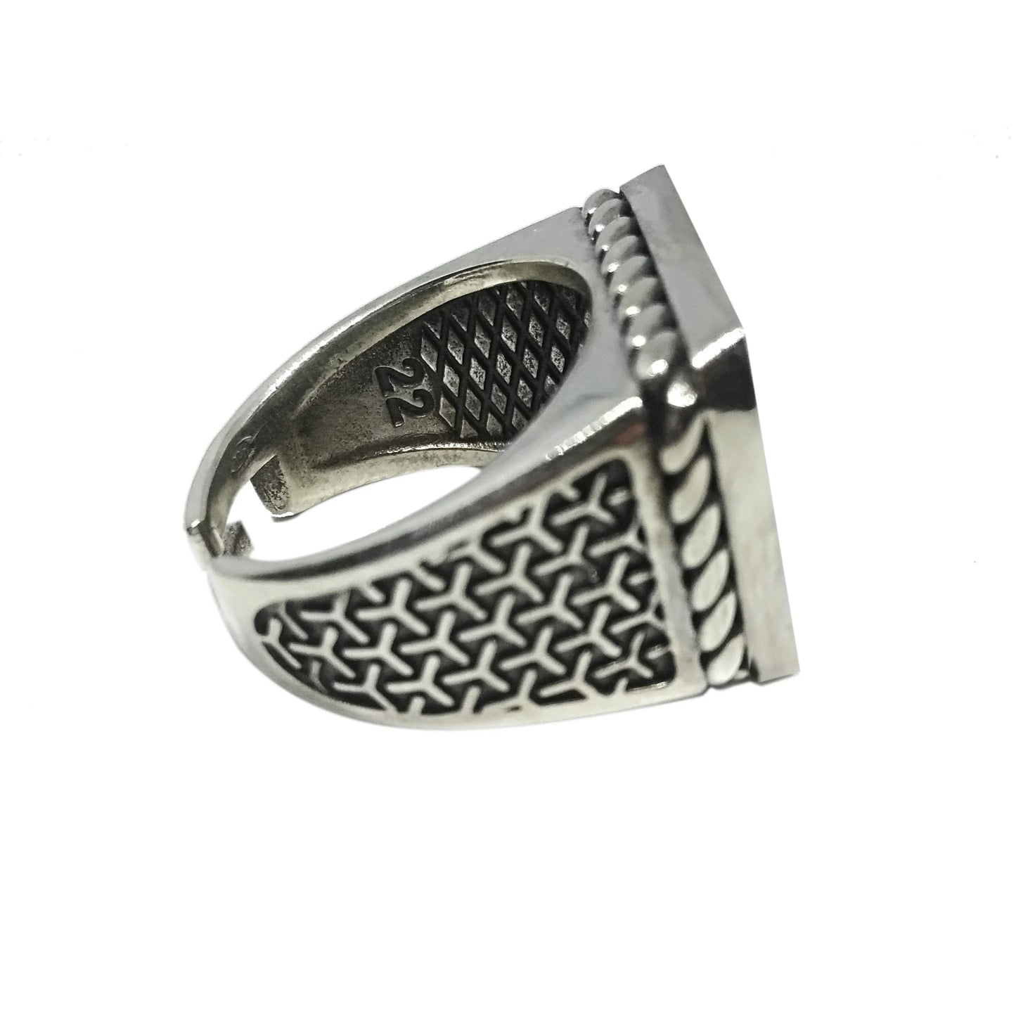 anello chevalier regolabile in argento antico nero stemma sigillo quadrato stile tatto tema rock punk gotico